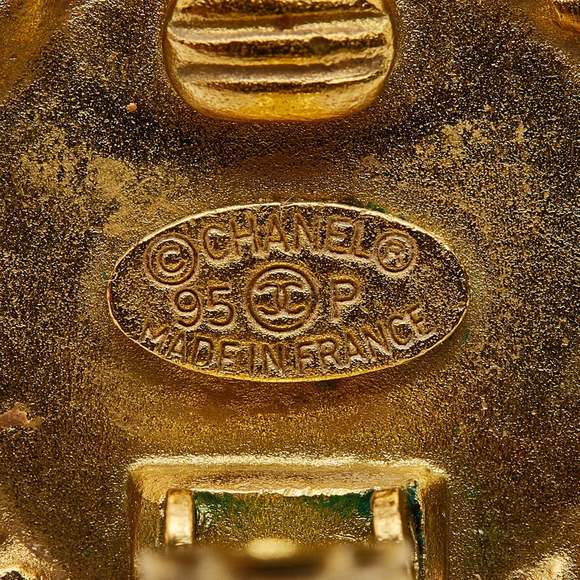 CHANEL CHANEL Earrings - Picture 4 of 6